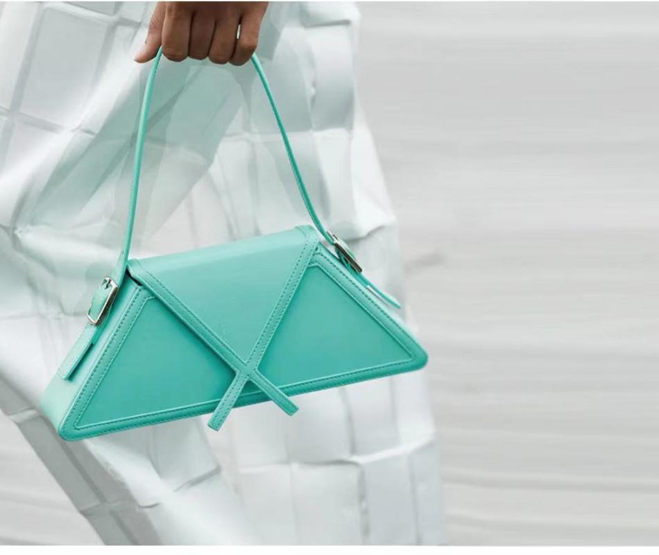Women Crocodile Leather Handbags Stitching Trapezoid Day Clutches Designer Totes Bag Personality Shoulder Fashion 2021 Cross Body, Black
Women Crocodile Leather Handbags Stitching Trapezoid Day Clutches Designer Totes Bag Personality Shoulder Fashion 2021 Cross Body, Black