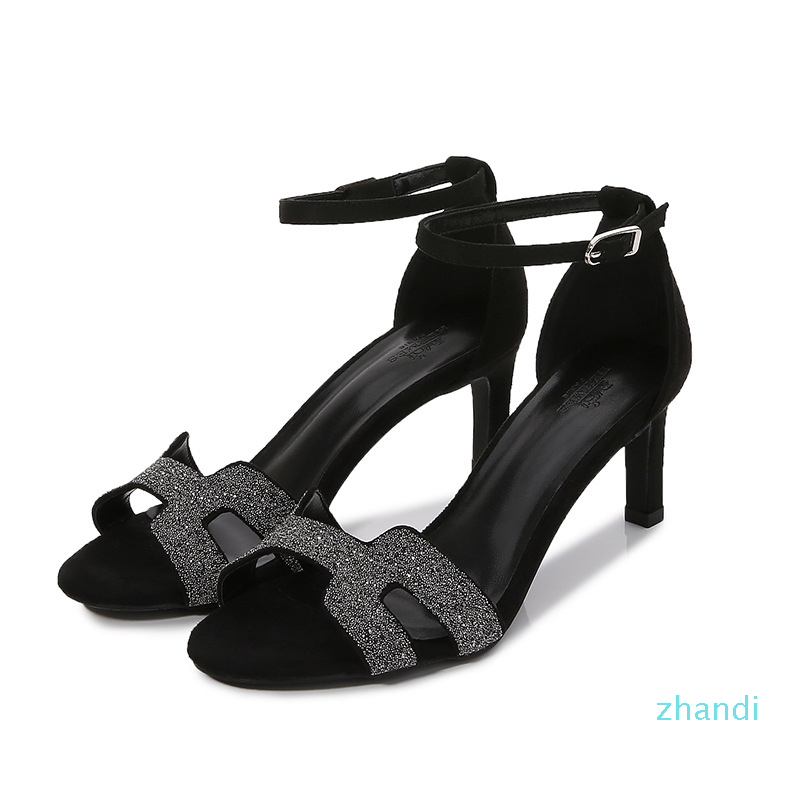 2020 new casual word buckle with H-water drill high heel with sandals sexy wild hollow dish sandals, Black
2020 new casual word buckle with H-water drill high heel with sandals sexy wild hollow dish sandals, Black