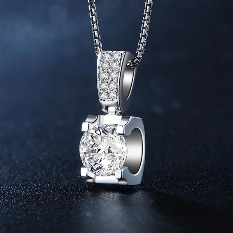 Top Sell Luxury Jewelry Solitaire Real 925 Sterling Silver Party Round Cut White Topaz Bull head pendant CZ Diamond Party Women Wedding Clavicle Neckl