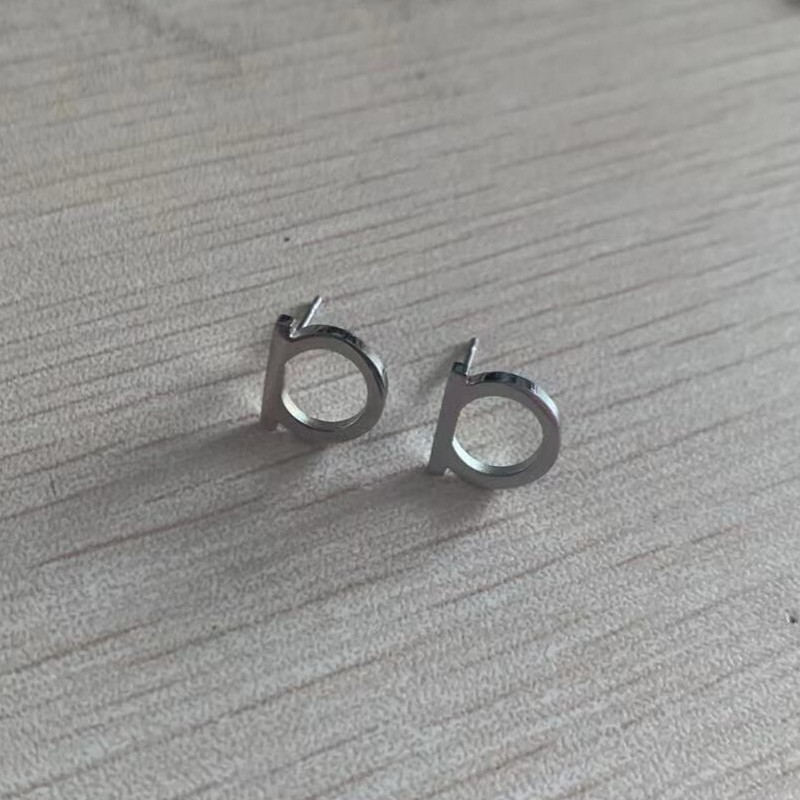 20 design mix high quality small simple letter stud Earring 18k rose Gold Silver studs Earrings Women Wedding Party Jewelry never fade
20 design mix high quality small simple letter stud Earring 18k rose Gold Silver studs Earrings Women Wedding Party Jewelry never fade