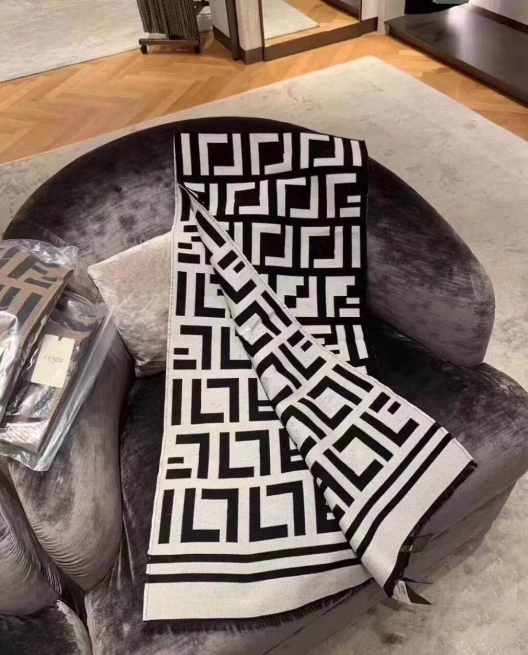 Fashion Letters Kni… - image