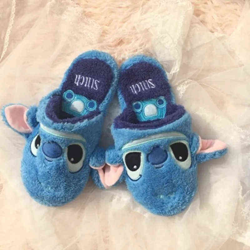 Blue Cartoon Casual Light Lady Warm Shoes Winter Non-Slip Comfort Fluffy Slippers Lovely BaoTou Head Women Plush House Shoes H1122
Blue Cartoon Casual Light Lady Warm Shoes Winter Non-Slip Comfort Fluffy Slippers Lovely BaoTou Head Women Plush House Shoes H1122