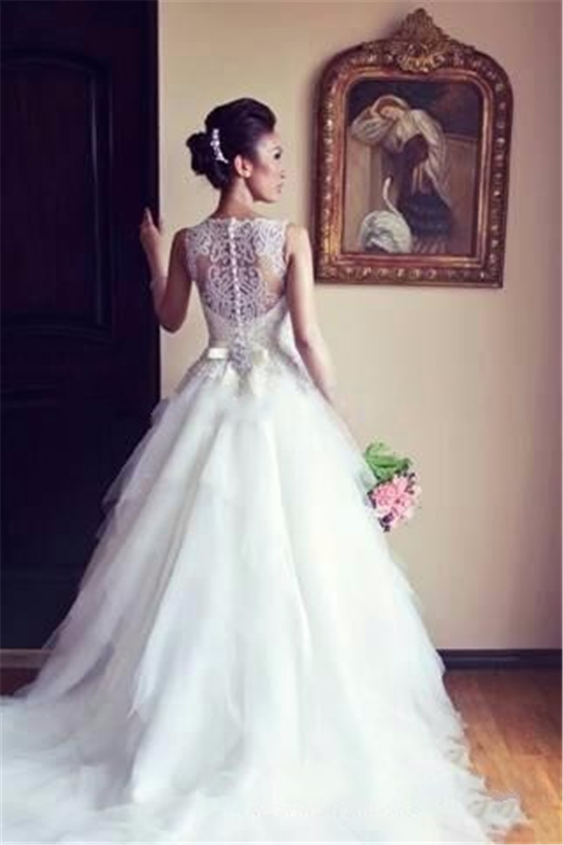 2021 New Sleeveless A Line Tulle Wedding Dresses Embroidery Beaded Bridal Gowns with Buttons Back Custom Made Vestido De Noiva
