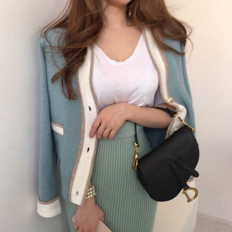 Colorfaith Winter Spring Women's Sweaters V-Neck Casual Buttons Cardigans Fashionable Pocket Korean Knitwears SWC7836 210918