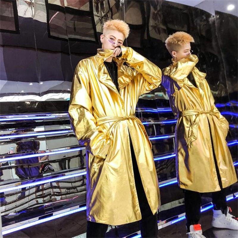 Men's Trench Coats Mens Man Jacke Herren Metallic Glossy Clothes Loose Overcoat Long Sleeve Designer Singer Stage Gold Silver
Men's Trench Coats Mens Man Jacke Herren Metallic Glossy Clothes Loose Overcoat Long Sleeve Designer Singer Stage Gold Silver