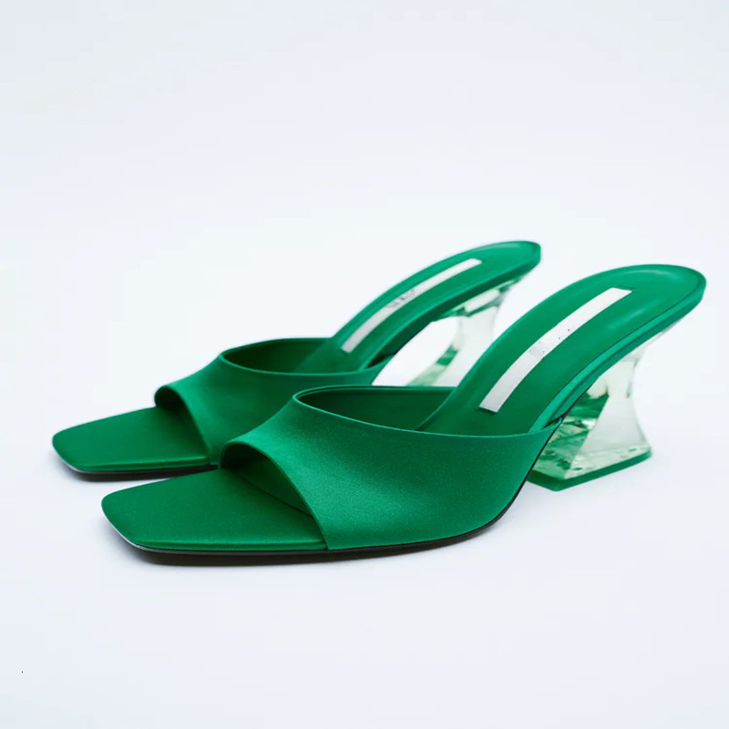 slippers 2021 latest summer women's green shoes silky wide band transparent high heel comfortable sandals l73v, Black
slippers 2021 latest summer women's green shoes silky wide band transparent high heel comfortable sandals l73v, Black