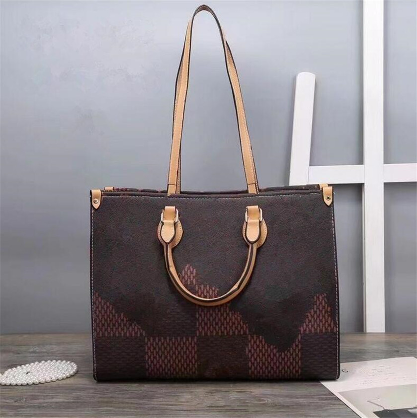 Top quality luxurys designers bags Fashion Women Lady Bag Classical Female Shoulder Handbags Genuine Leather Grace Tote CrossBody 2021 Handb
Top quality luxurys designers bags Fashion Women Lady Bag Classical Female Shoulder Handbags Genuine Leather Grace Tote CrossBody 2021 Handb