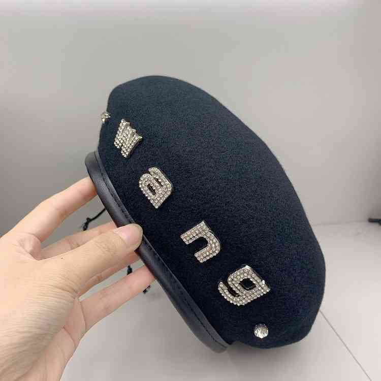 Net Red Large Wang Letter Rhinestone Beret Female Autumn and Winter Wool Tweed Black Hat Bud Hat Painter Hat, Black-m56-58cm
Net Red Large Wang Letter Rhinestone Beret Female Autumn and Winter Wool Tweed Black Hat Bud Hat Painter Hat, Black-m56-58cm