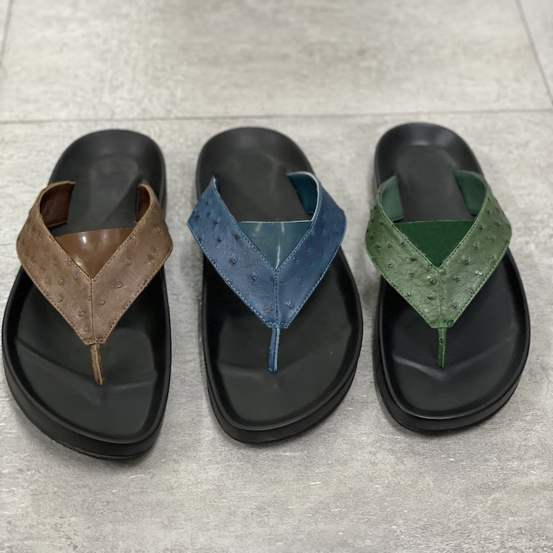 2021 Mens Slippers flip flop Flowers slides slipper Summer mens luxurys designers real leather sandal Flats fashion Old flower shoes Men Beach NO283, Color 5
2021 Mens Slippers flip flop Flowers slides slipper Summer mens luxurys designers real leather sandal Flats fashion Old flower shoes Men Beach NO283, Color 5
