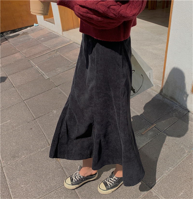 Spring Autumn High Waist Vintage Corduroy Fishtail Skirt Female OL Elegant Fashion All-match Long Skirts Womens 210421
