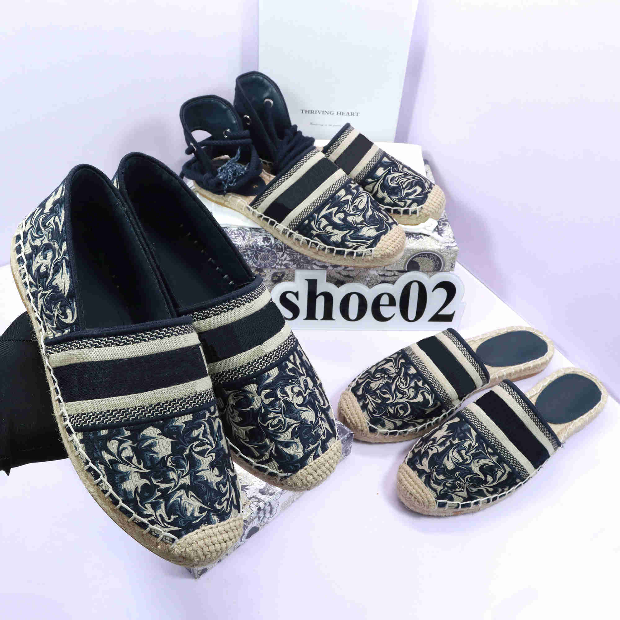 Classics Quality Women Designer Shoes Espadrilles Sneakers printing Walk Sneaker Embroidery canvas High top Platform shoe Trainers By Shoe02, #1
Classics Quality Women Designer Shoes Espadrilles Sneakers printing Walk Sneaker Embroidery canvas High top Platform shoe Trainers By Shoe02, #1