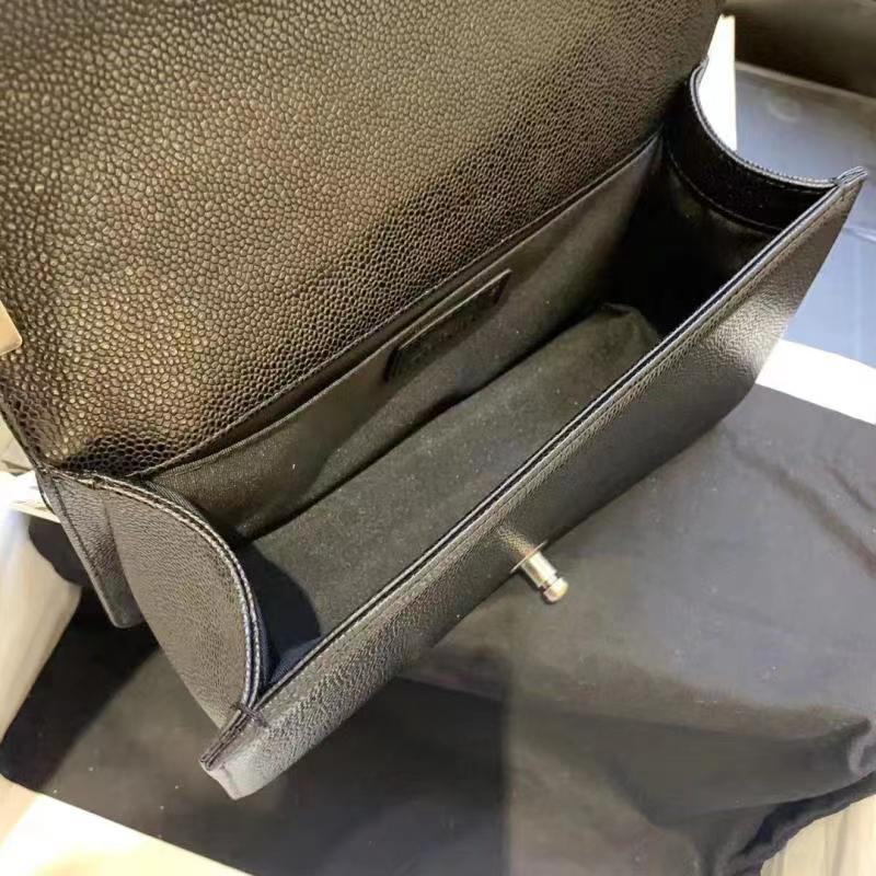 Top quality women bags boy classic quilted chain flap with series number 25cm black box diamond caviar lambskin Genuine Leather shoulder crossbody bag handbag, Deep blue caviar
Top quality women bags boy classic quilted chain flap with series number 25cm black box diamond caviar lambskin Genuine Leather shoulder crossbody bag handbag, Deep blue caviar