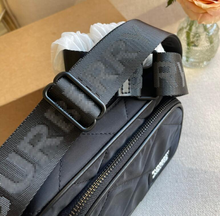 designer black messenger high quality men's nylon camera bag fashion men's and women's shoulder
designer black messenger high quality men's nylon camera bag fashion men's and women's shoulder