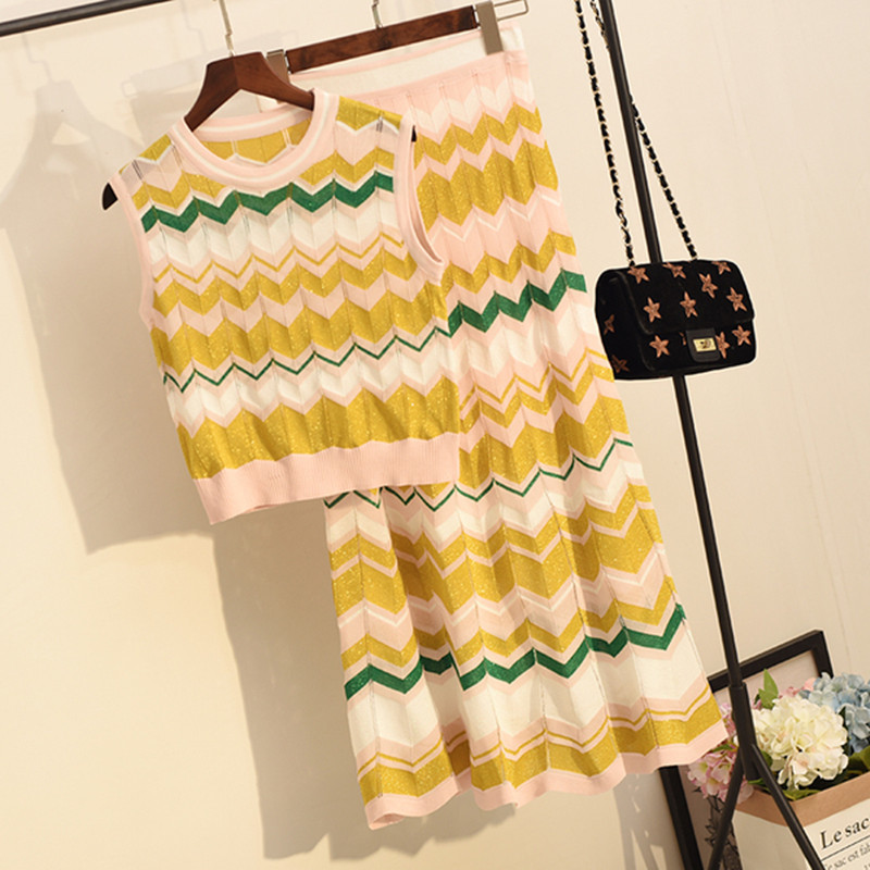 Catwalk Fashion Women's Colorful Wave Striped Knitted Suit Sleeveless Sweater Vest Crop Top + Long Skirt Two-piece Set 210525, Yellow
Catwalk Fashion Women's Colorful Wave Striped Knitted Suit Sleeveless Sweater Vest Crop Top + Long Skirt Two-piece Set 210525, Yellow