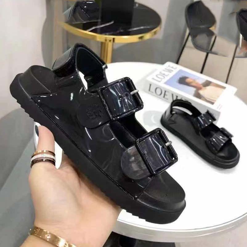 Women fashion jelly Shoes Platform Sandals Chunky Bottom Outdoor Beach Flip Flops Candy Colors Party Shoe Size 35-40 With box, Lavender
Women fashion jelly Shoes Platform Sandals Chunky Bottom Outdoor Beach Flip Flops Candy Colors Party Shoe Size 35-40 With box, Lavender