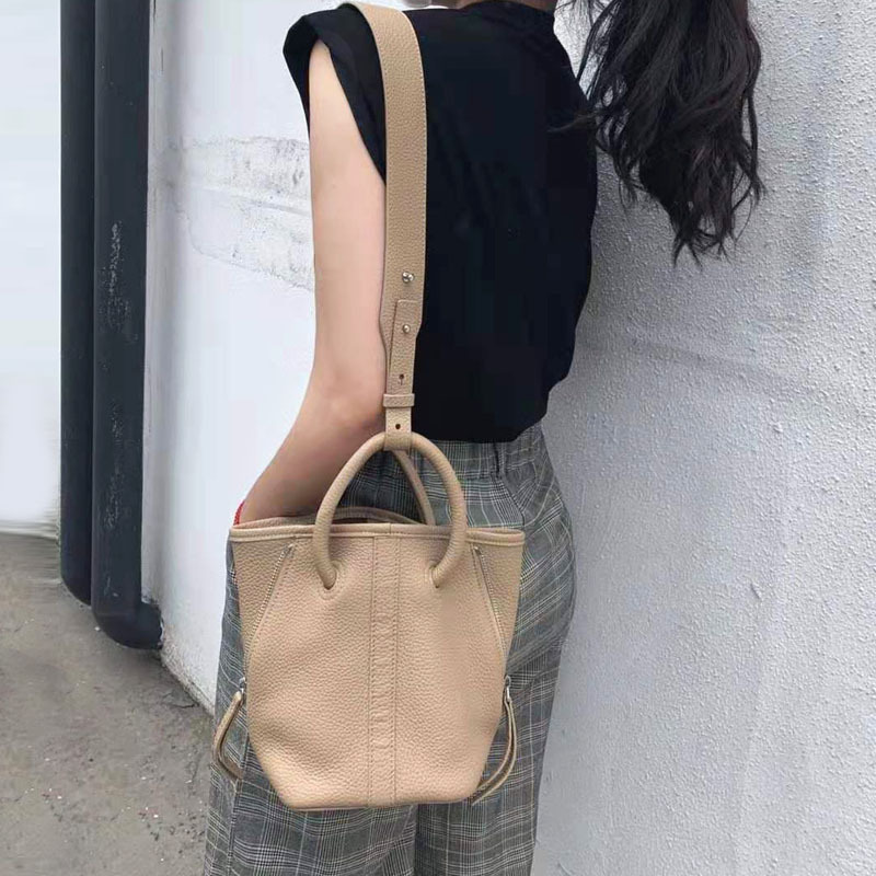 telfar mini bags quilted leather louisbags_18 multi pochette felicie akend zhouzhoubao123 ew fashion simple niche hand layer cow on hanghhan
telfar mini bags quilted leather louisbags_18 multi pochette felicie akend zhouzhoubao123 ew fashion simple niche hand layer cow on hanghhan
