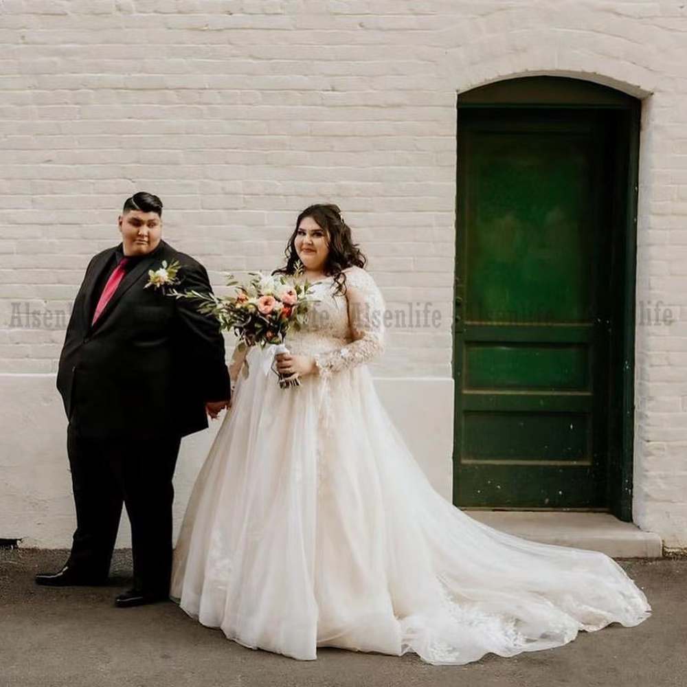 Plus Size Wedding Dress A Line Beach Summer Lace Big Bridal Gowns Long Sleeves Wedding Party Gown