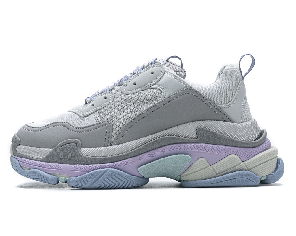 Genuine couple sports shoes white gray pink mens womens Fashion sneaker
Genuine couple sports shoes white gray pink mens womens Fashion sneaker