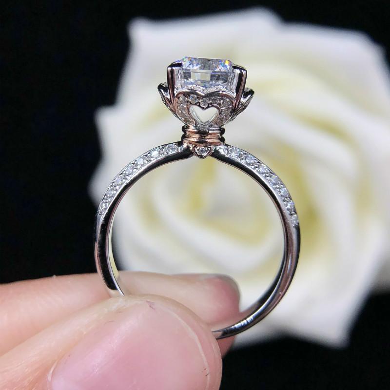 Wedding Rings 1ct Carat Flower Female Flowers High Quality NSCD CZ For Marriage S925 Sterling Sliver Jewelry
Wedding Rings 1ct Carat Flower Female Flowers High Quality NSCD CZ For Marriage S925 Sterling Sliver Jewelry