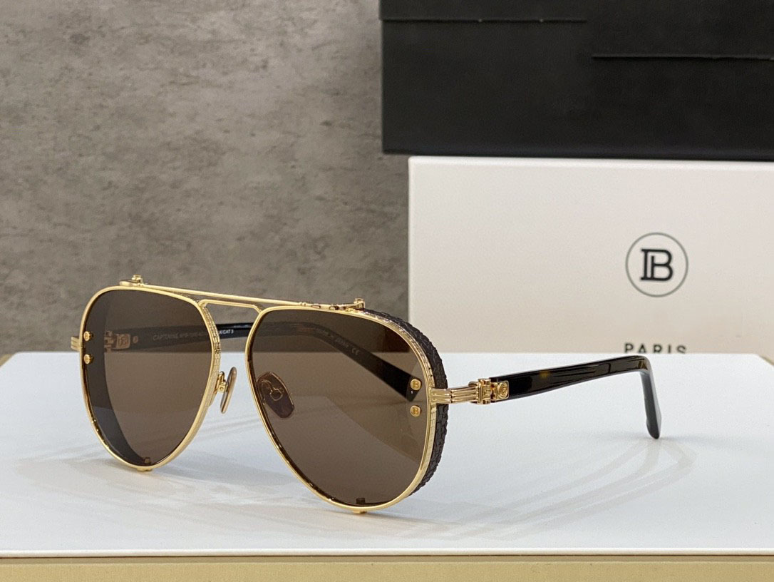 BPS-125 Top Original high quality Designer Sunglasses for mens famous fashionable retro luxury brand eyeglass Fashion design womens sunglasses with box
BPS-125 Top Original high quality Designer Sunglasses for mens famous fashionable retro luxury brand eyeglass Fashion design womens sunglasses with box
