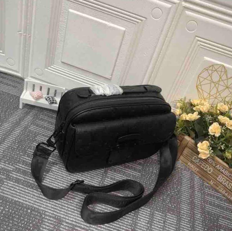 2022 fashion messenger bag handbags designer shoulder bags wallet high quality leather handbag outdoor sports, Black
2022 fashion messenger bag handbags designer shoulder bags wallet high quality leather handbag outdoor sports, Black