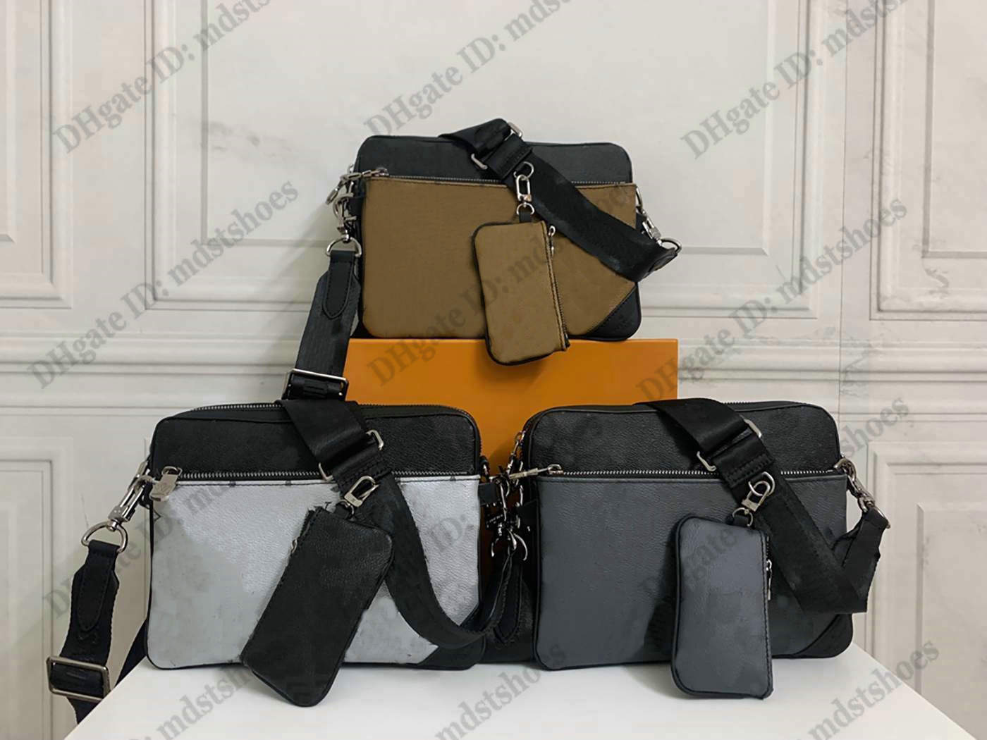 Trio Messenger Bag 3sets Handbag Designer Mens Luxurys Shoulder Bags 3pcs Crossbody Small coin purse Removable front zipped pocket M69443
Trio Messenger Bag 3sets Handbag Designer Mens Luxurys Shoulder Bags 3pcs Crossbody Small coin purse Removable front zipped pocket M69443