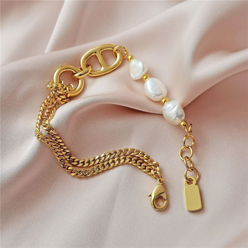 European fashion exaggerated 18K Gold Plated freshwater pearl bracelet Jewelry personality women exquisite luxury high-end Bracelet accessories
European fashion exaggerated 18K Gold Plated freshwater pearl bracelet Jewelry personality women exquisite luxury high-end Bracelet accessories