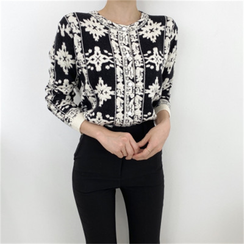 Autumn Stereoscopic Floral Korean Cardigans Sweater Long Sleeve Single-breasted Tops Vintage Elegant Ladies Cardigan 210810wtt