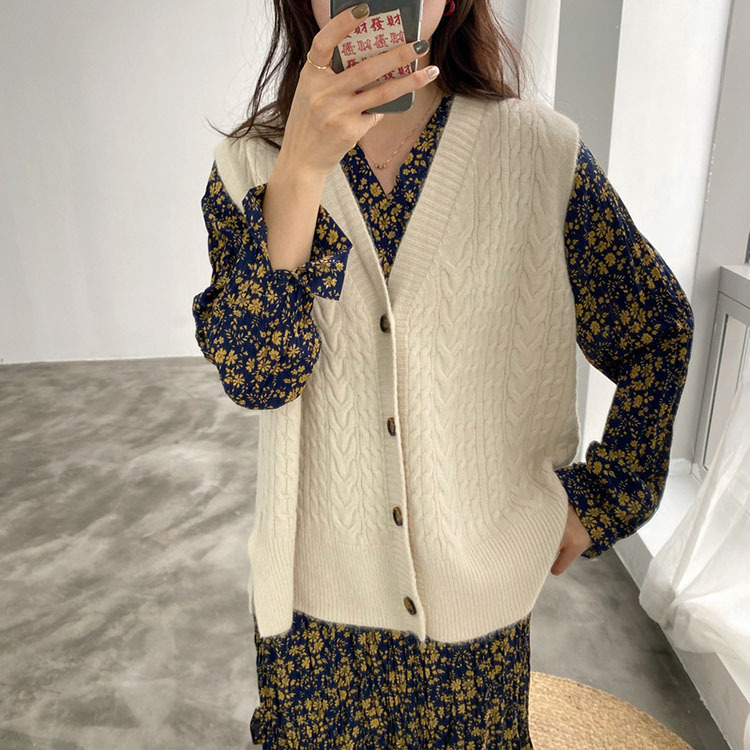 Autumn Winter Loose Women Sleeveless Sweater Tops Chic V-neck Twisted Ladies Solid Knitted Vests Femme Waistcoat 210519