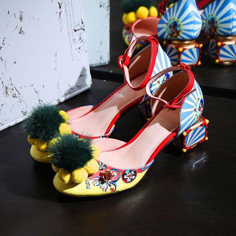 Dress Shoes Summer Ladies Bubbles Flower Pumps Folk Printed Leather Cube Med Heel Mary Jane Wedding Pump Ankle Strap Handmade, Color 1
Dress Shoes Summer Ladies Bubbles Flower Pumps Folk Printed Leather Cube Med Heel Mary Jane Wedding Pump Ankle Strap Handmade, Color 1