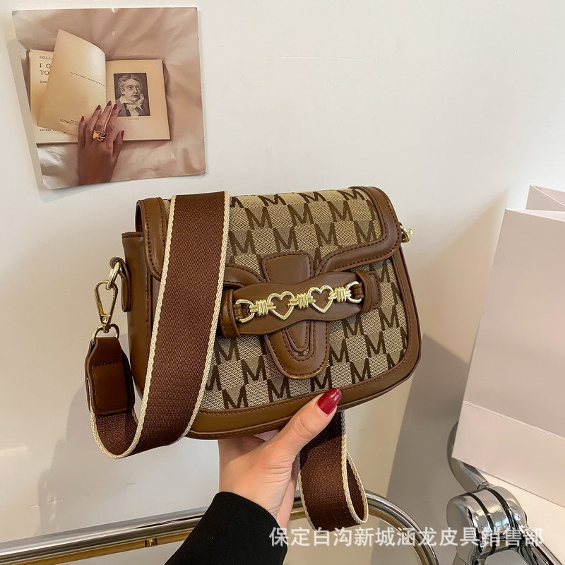 Retro Bag Trendy Single Female Jacquard Messenger Saddle 2021 Korean Shoulder New Fashion Wlefu
Retro Bag Trendy Single Female Jacquard Messenger Saddle 2021 Korean Shoulder New Fashion Wlefu