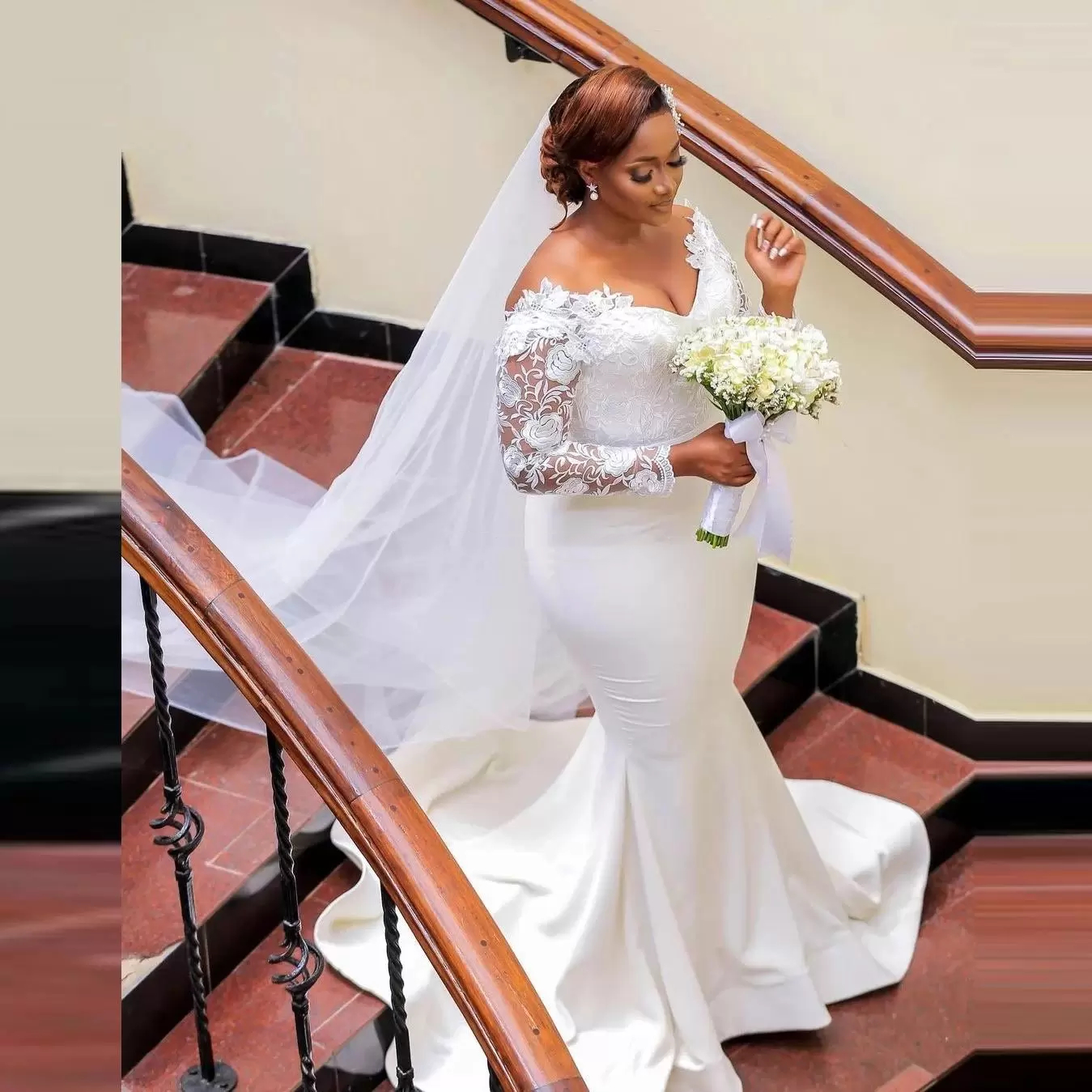Plus Size Aso Ebi Boho Wedding Dress 2022 White African Mermaid Wedding Dresses With Lace Long Sleeve Beach Garden Bridal Gowns Soft Satin Simple Bohe