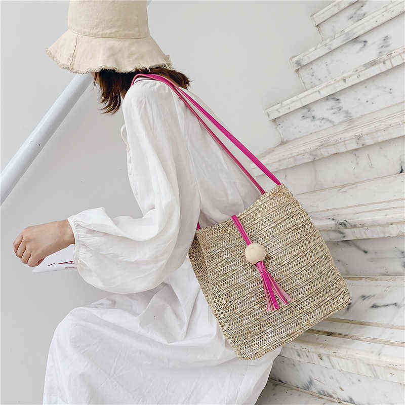HBP Non-Brand Korean official website same bucket single shoulder straw summer wooden ball tassel cross bag sport.0018, Red
HBP Non-Brand Korean official website same bucket single shoulder straw summer wooden ball tassel cross bag sport.0018, Red
