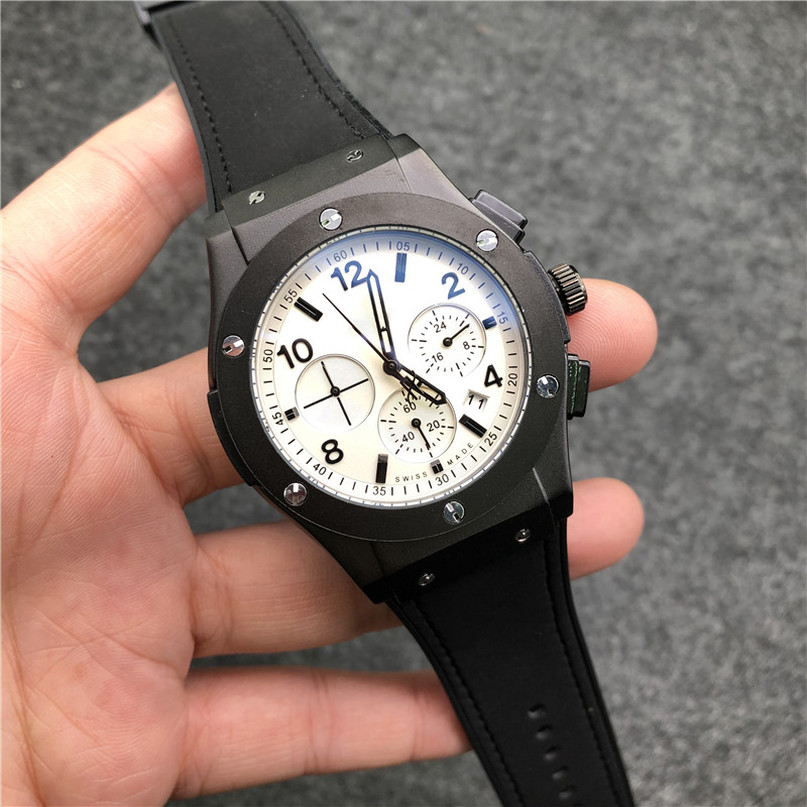 New hot selling luxury men's sports watch leather rubber mens casual high-quality quartz watches multi-function running seconds orologio di lusso 4017
New hot selling luxury men's sports watch leather rubber mens casual high-quality quartz watches multi-function running seconds orologio di lusso 4017