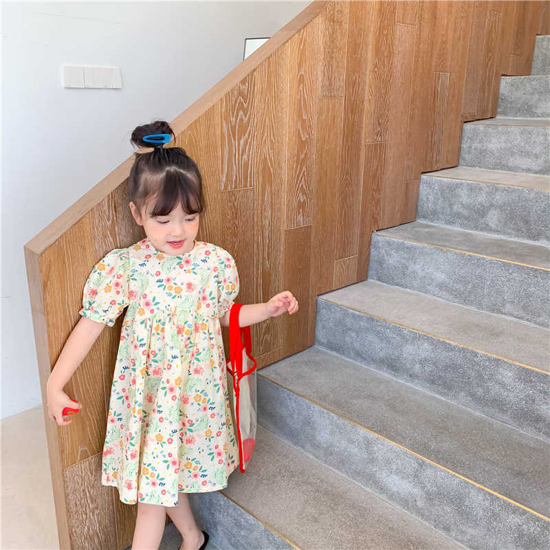 Girls summer dresses little princess floral puff sleeve dress children clothes 210615, Beige
Girls summer dresses little princess floral puff sleeve dress children clothes 210615, Beige