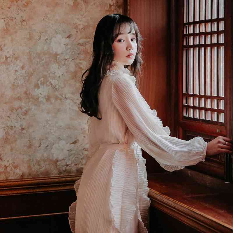 High-End Runway Dresses Women Spring /Fall Elegant Full Sleeve White Pleated Ruffle Maxi Long Vestidos 210520