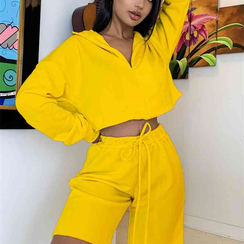 Style Women Solid Color Tracksuits Autumn Casual Female's Hooded Full Sleeve Crop Tops Lace-Up Shorts Two Piece Sets, Black
Style Women Solid Color Tracksuits Autumn Casual Female's Hooded Full Sleeve Crop Tops Lace-Up Shorts Two Piece Sets, Black