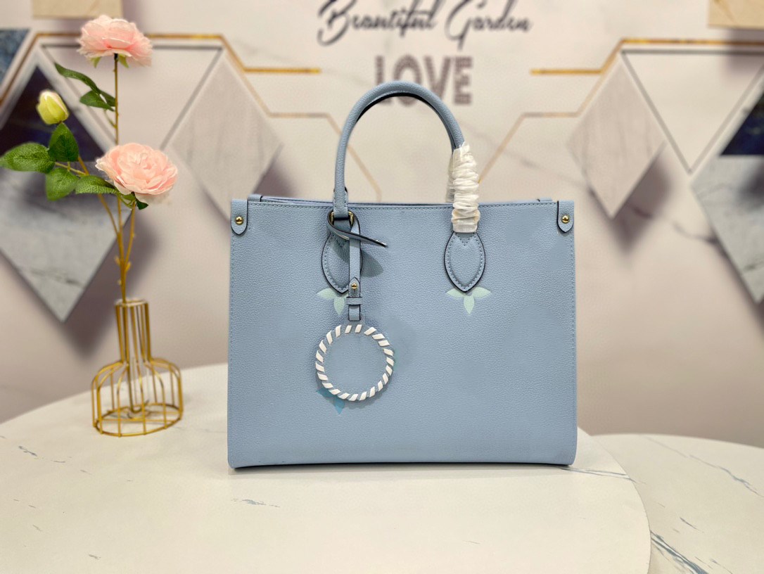 ONTHEGO M45718 M45717 luxurys designers Crossbody Bags womens handbags purse bag ladies Casual tote genuine leather shoulder female Shopping bags, Invoices are not sold separately
ONTHEGO M45718 M45717 luxurys designers Crossbody Bags womens handbags purse bag ladies Casual tote genuine leather shoulder female Shopping bags, Invoices are not sold separately