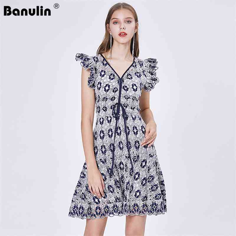 Banulin Crochet Lace Embroidery Runway Dress Summer Women Sexy V-Neck High Waist Sleeveless Bodycon Mini Dresses 210603, The picture color
Banulin Crochet Lace Embroidery Runway Dress Summer Women Sexy V-Neck High Waist Sleeveless Bodycon Mini Dresses 210603, The picture color