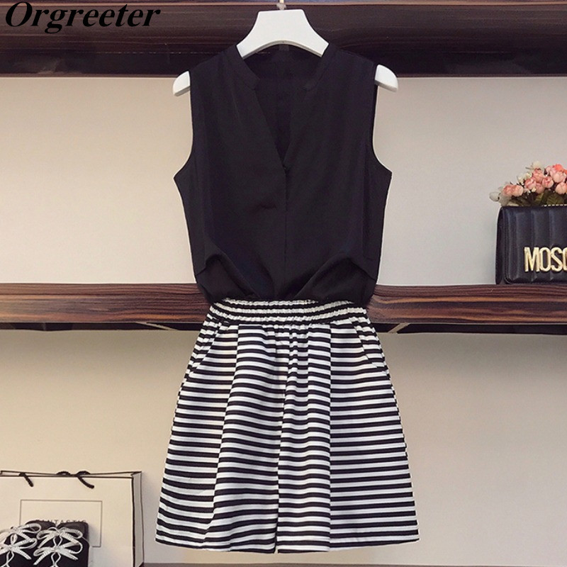Casual Tacksuit Women Summer Plus Size Vest Shorts Two piece set Female Sleeveless Chiffon Tops and Striped Suits 210525, Black
Casual Tacksuit Women Summer Plus Size Vest Shorts Two piece set Female Sleeveless Chiffon Tops and Striped Suits 210525, Black