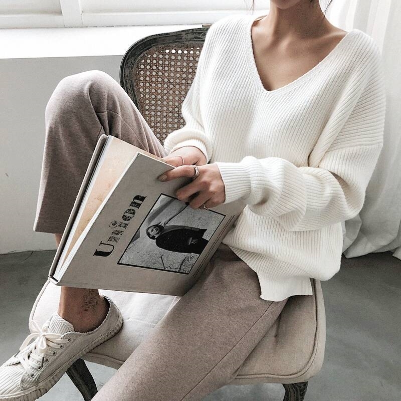 Korean Solid V-neck Pullover Sweater Women Winter Long Sleeve Fashion Loose Ladies Female Tops Jumpers Femme 210514