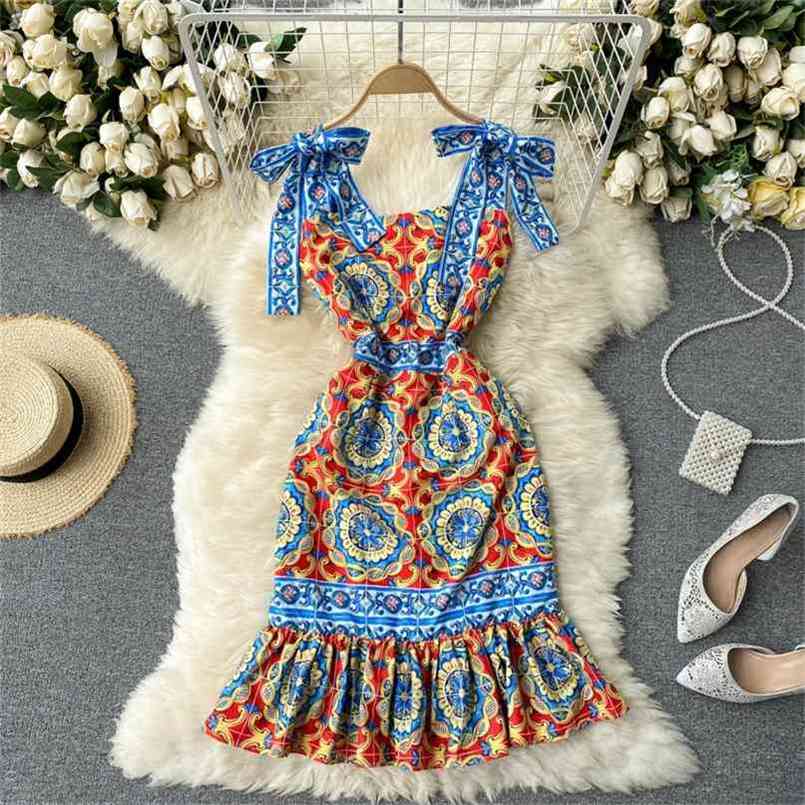 Runway Dress Women Summer Bow Tied Spaghetti Strap Sleeveless Floral Print Slim Ruffles Knee Length Vintage Plus Size 210603, Blue
Runway Dress Women Summer Bow Tied Spaghetti Strap Sleeveless Floral Print Slim Ruffles Knee Length Vintage Plus Size 210603, Blue