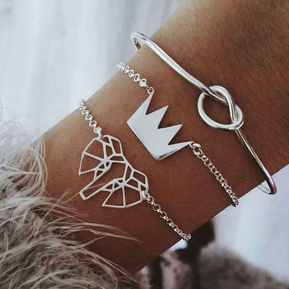 Hand catenary Wind fashion knot wind crown elephant head chain three piece Bracelet, Black
Hand catenary Wind fashion knot wind crown elephant head chain three piece Bracelet, Black