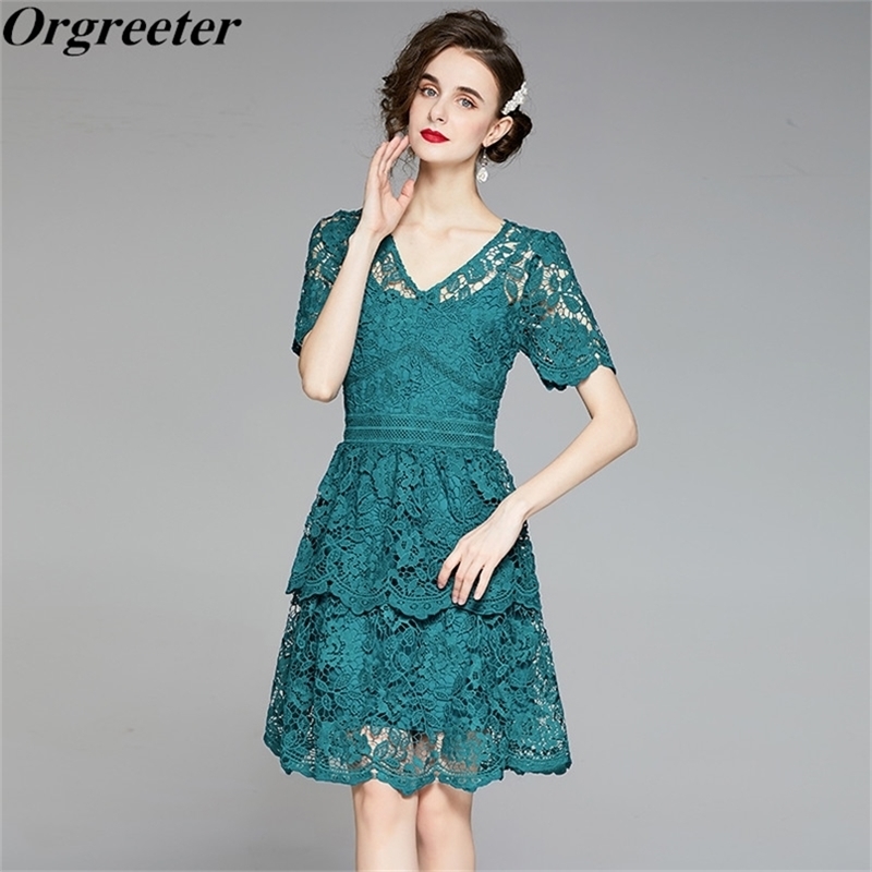 High Quality Water-soluble Hollow flower Green Lace Dress Summer V-neck Short Sleeve Cascading ruffles Cake Party Dres 210602
High Quality Water-soluble Hollow flower Green Lace Dress Summer V-neck Short Sleeve Cascading ruffles Cake Party Dres 210602