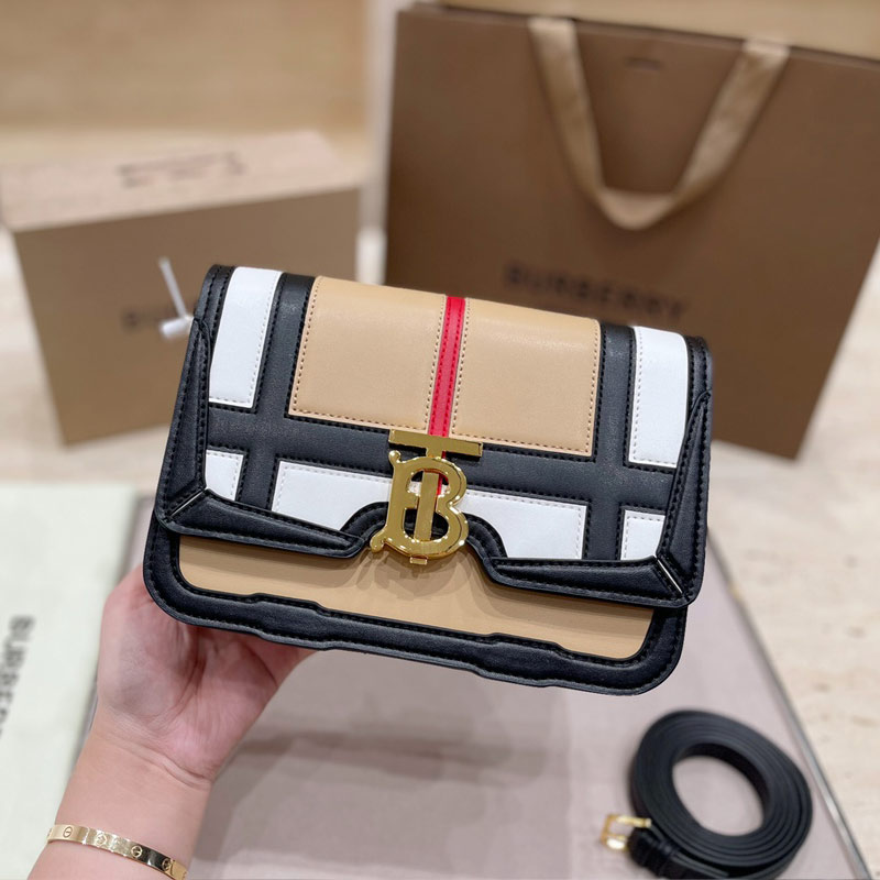 Classic Messenger Crossbody Bag B Gold Letter Removable Shoulder Strap Magnetic Snap Fastener Genuine Leather Stripes Lady Wallet, Box
Classic Messenger Crossbody Bag B Gold Letter Removable Shoulder Strap Magnetic Snap Fastener Genuine Leather Stripes Lady Wallet, Box