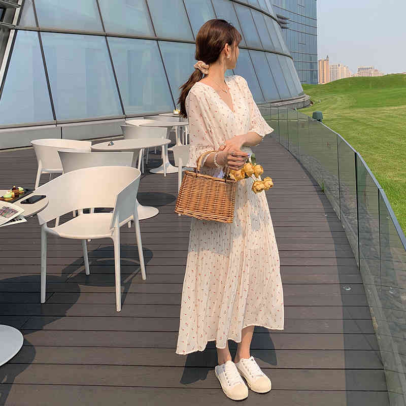 Elegant Pleated Women Dress Summer Floral Print V-neck Flare Sleeve Midi Female Slim Waist Party Vestidos 210429