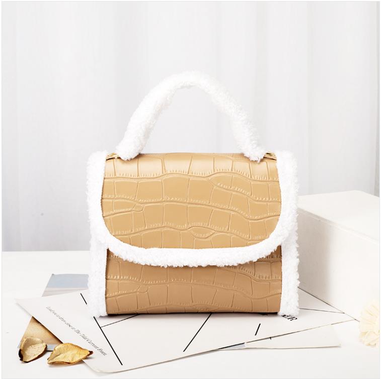 Genuine Leather 2021 New Women Designer Bags Handbags Famous Brands Fashion Designer Large Capacity Ladies Shoulder Diagonal Bag 3000, White
Genuine Leather 2021 New Women Designer Bags Handbags Famous Brands Fashion Designer Large Capacity Ladies Shoulder Diagonal Bag 3000, White
