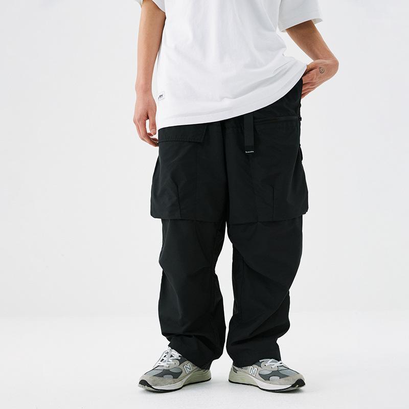 Smokinglife Men's 2021 Mountain City Functional Wind Loose Straight Multi Pocket Nylon Pants Trendy Man, Black
Smokinglife Men's 2021 Mountain City Functional Wind Loose Straight Multi Pocket Nylon Pants Trendy Man, Black