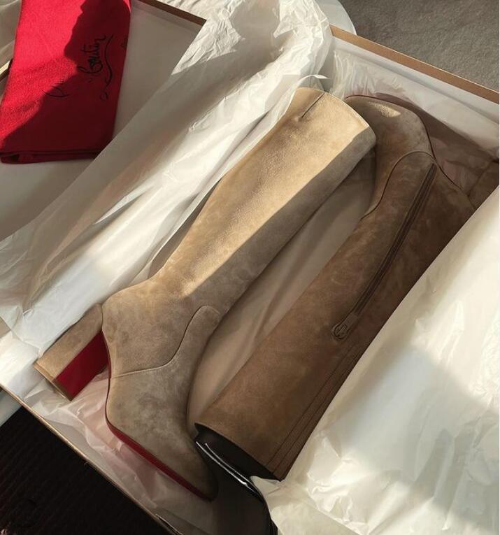 Women Long boot winter cool lady shoes red bottom boots High Heels Genuine Leather suede side zipper Cavalika 85mm Knee over booty round toe
Women Long boot winter cool lady shoes red bottom boots High Heels Genuine Leather suede side zipper Cavalika 85mm Knee over booty round toe