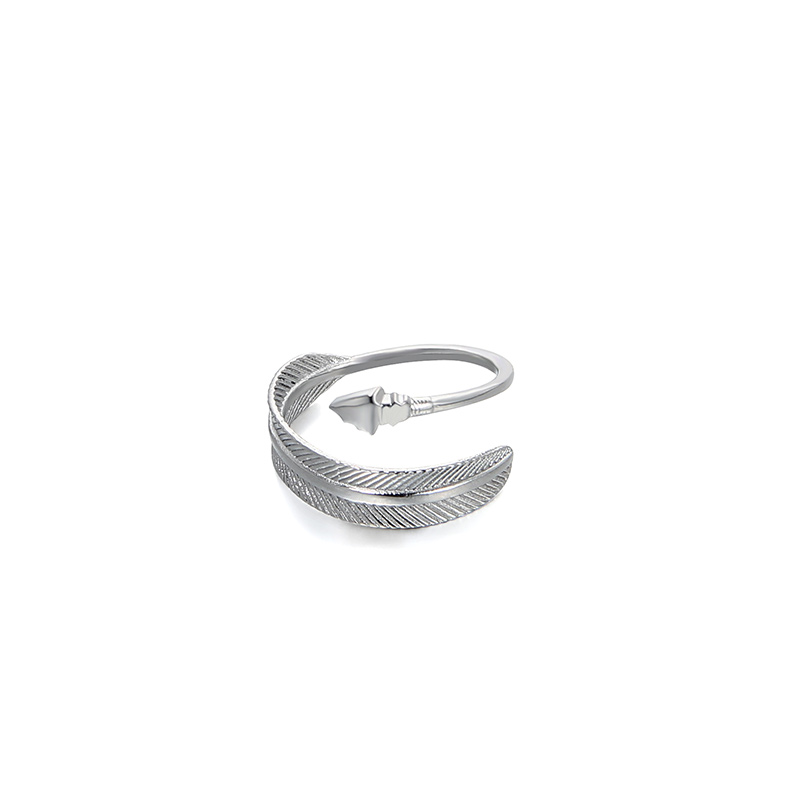 Original design feather arrow ring tide brand titanium steel Japanese ins men and women niche index finger street hip hop jewelry
Original design feather arrow ring tide brand titanium steel Japanese ins men and women niche index finger street hip hop jewelry